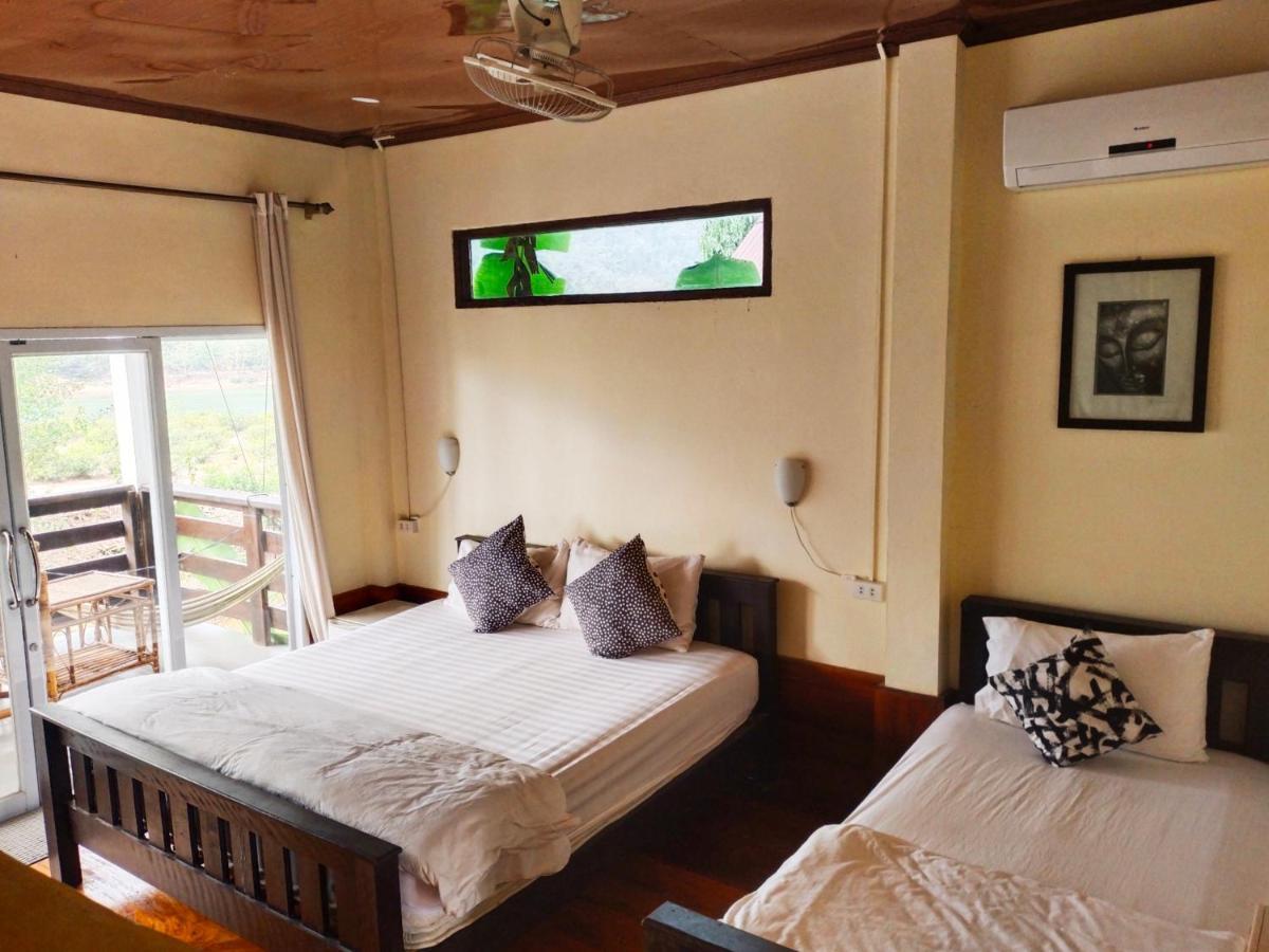 Pdv Guesthouse Muang Ngoi Exterior photo